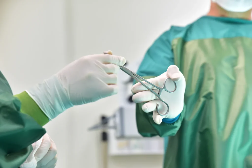 Tendinobursitis hombro ¿requiere cirugía