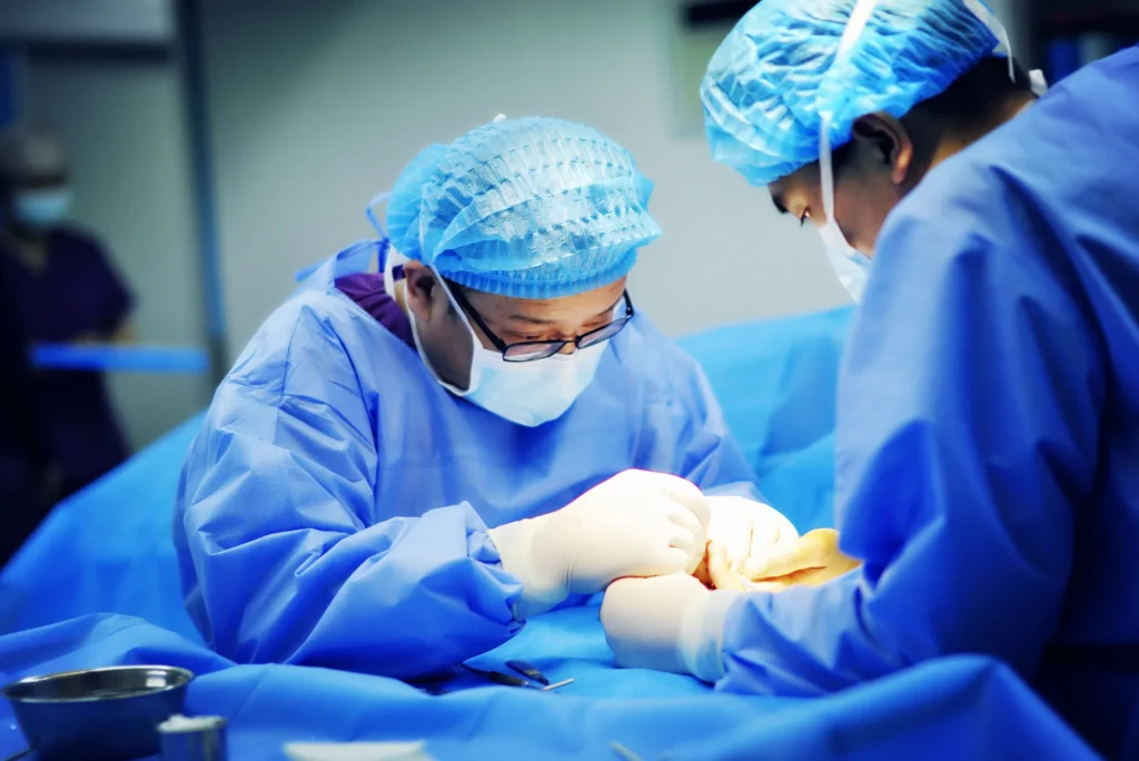 Fractura de húmero proximal cirugía cuándo
