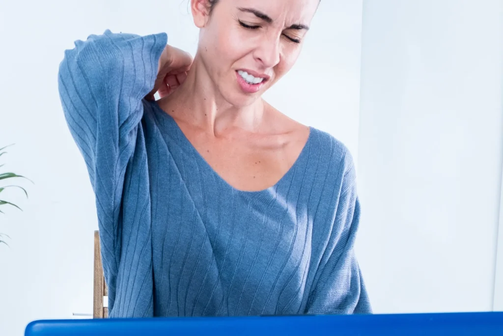Tendinitis de hombro síntomas, tratamientos conservadores y soluciones quirúrgicas para volver a la actividad sin dolor