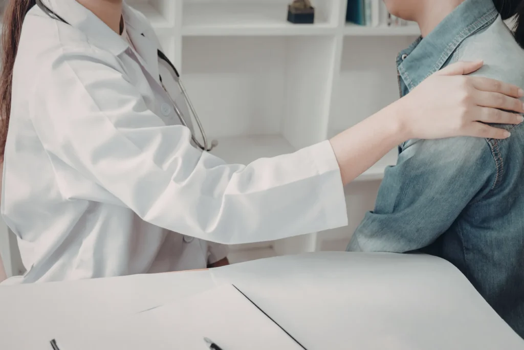 Cómo se diagnostica una lesión que requiere cirugía de hombro