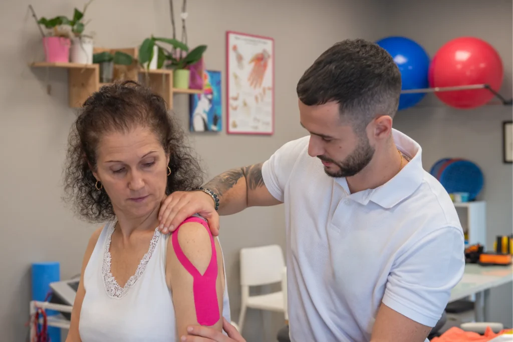 Fisioterapia postoperatoria del hombro ejercicios y fases