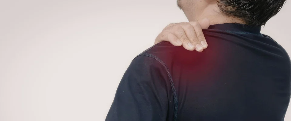 Cómo afecta la edad en la elección del procedimiento de hombro