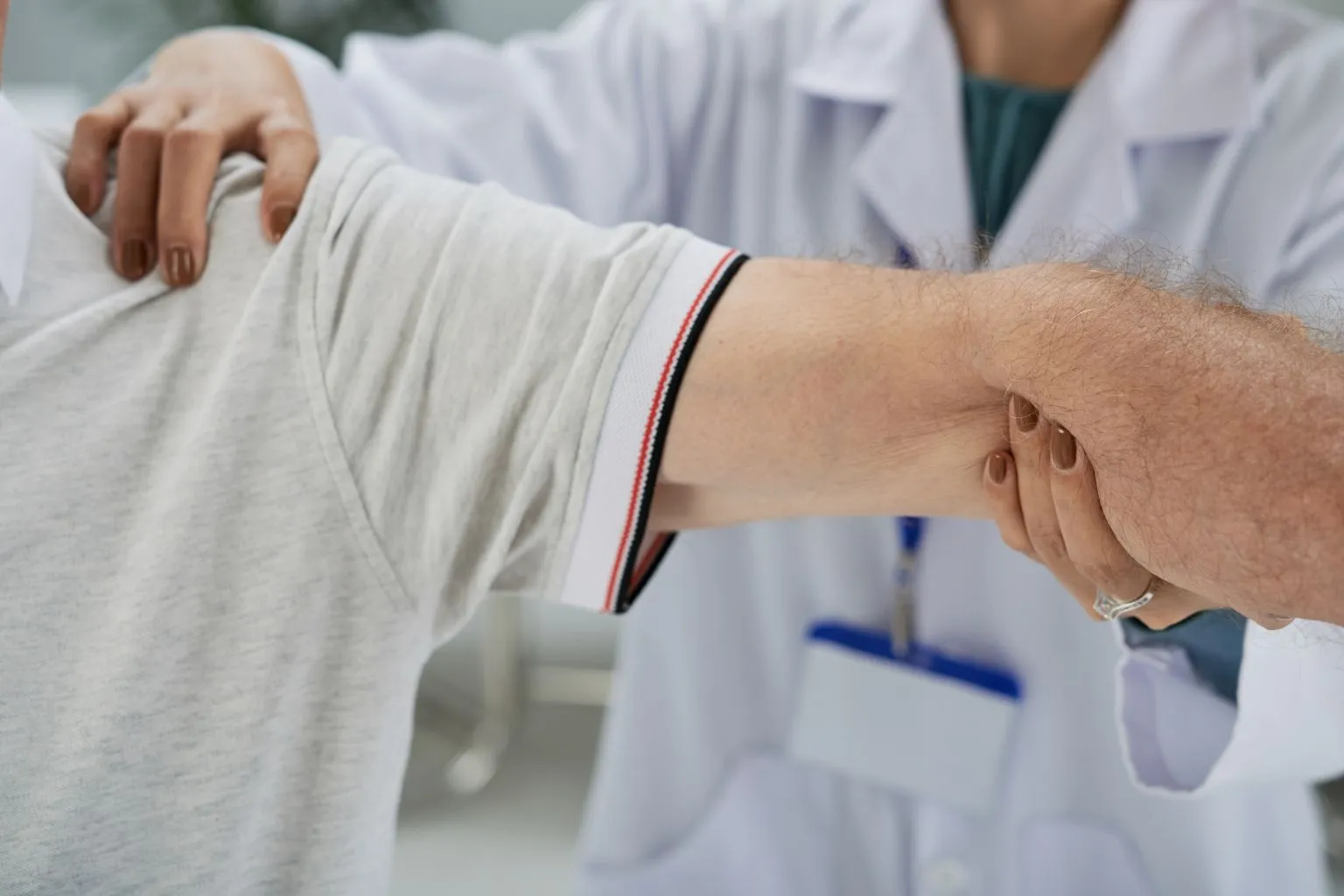 Técnicas de prevención para evitar cirugía de hombro